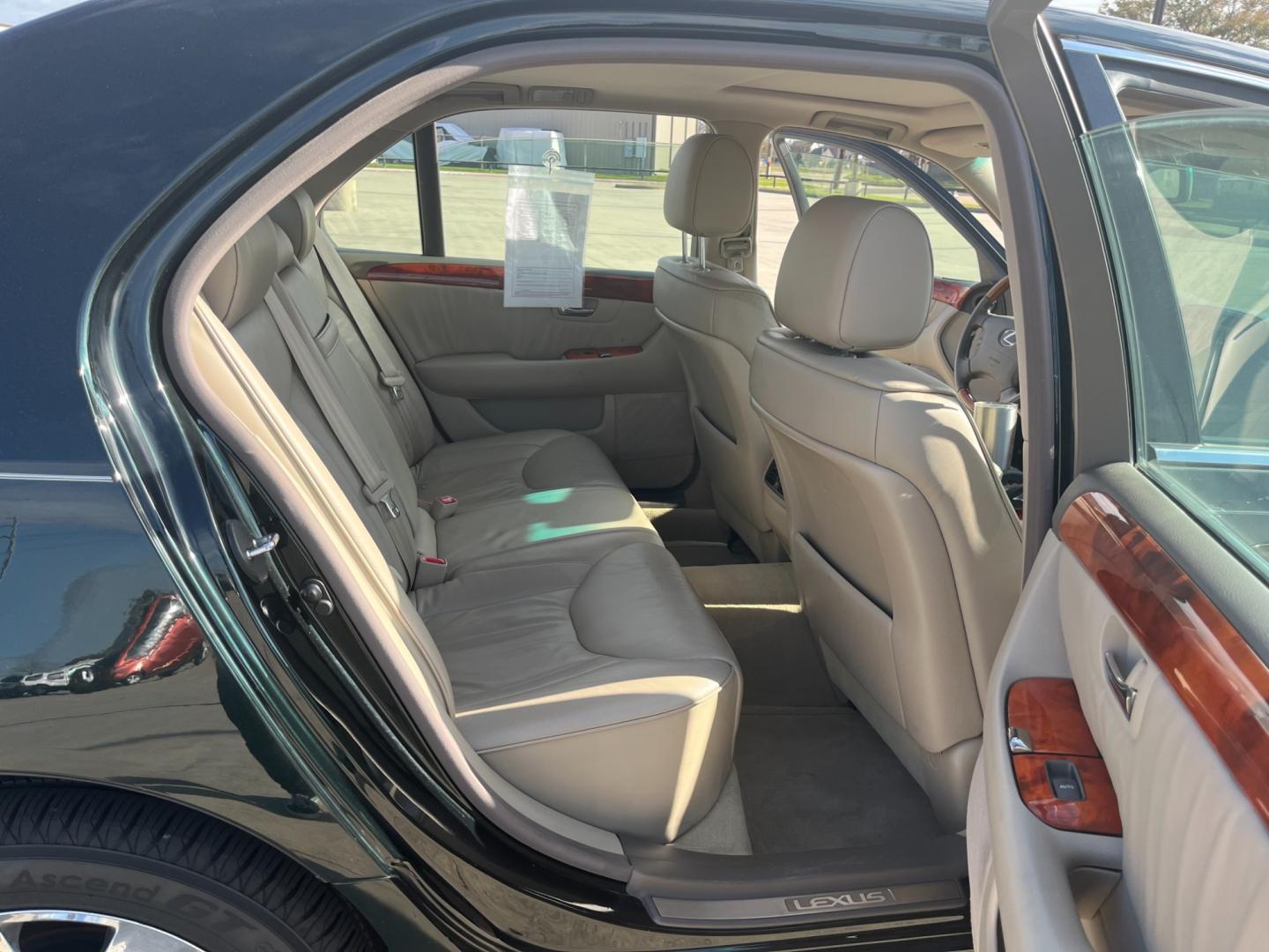 2001 blue /TAN Lexus LS 430 Sedan (JTHBN30F410) with an 4.3L V8 DOHC 32V engine, 5-Speed Automatic Overdrive transmission, located at 14700 Tomball Parkway 249, Houston, TX, 77086, (281) 444-2200, 29.928619, -95.504074 - Photo#12